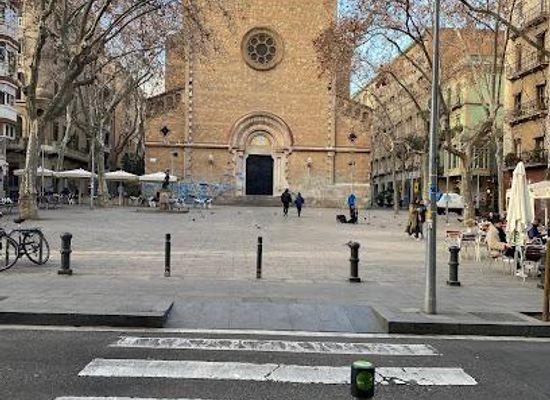spain/barcelona/landmark/placa-de-la-virreina