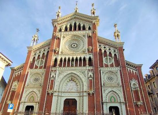 italy/roero/landmark/gesu-nazareno-parish