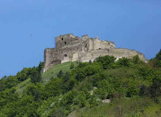 slovakia/zemplinska-sirava/landmark/kapusany-castle