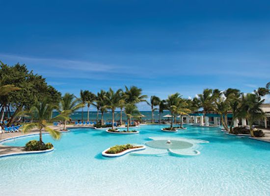 saint-lucia/canaries-quarter/landmark/coconut-bay-beach-resort-spa