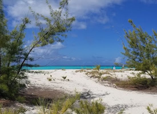 turks-and-caicos-islands/pine-cay/landmark/half-moon-bay