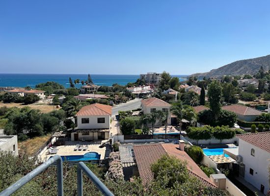 cyprus/pissouri/landmark/pissouri-bay-divers