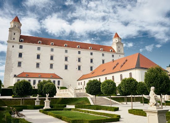 slovakia/novohrad/landmark/bratislava-castle