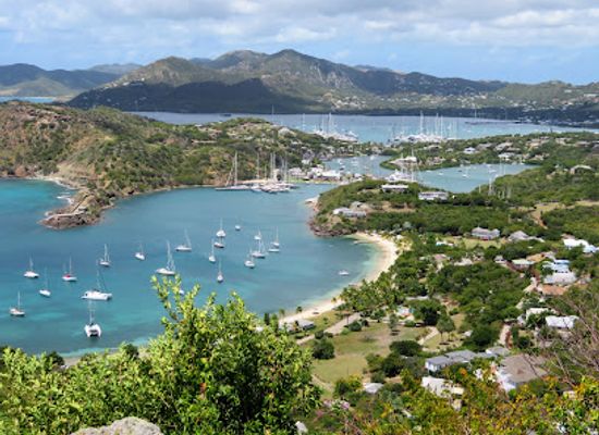 antigua-and-barbuda/darkwood-beach/landmark/galleon-beach