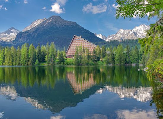 slovakia/high-tatras-national-park/landmark/strbske-pleso