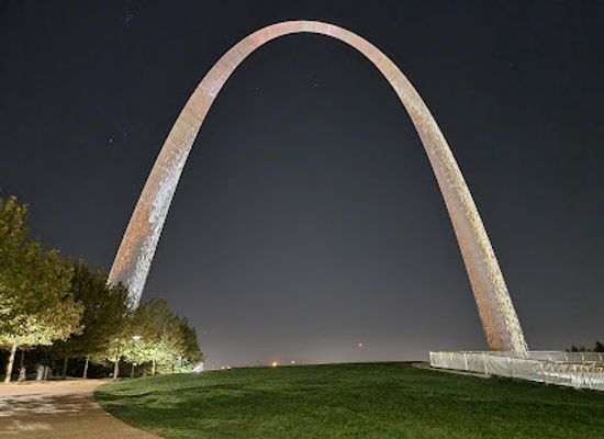 missouri/st-louis/downtown-st-louis/landmark/the-gateway-arch