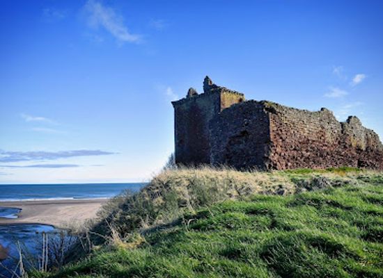 united-kingdom/angus/landmark/red-castle