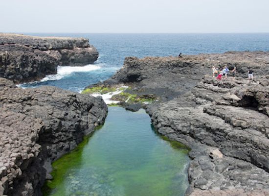 cabo-verde/praia-de-bote/landmark/buracona-blue-eye-cave