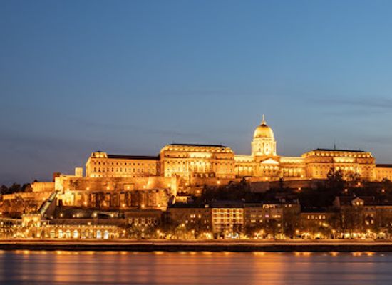 hungary/northern-hungary/landmark/buda-castle-chapel