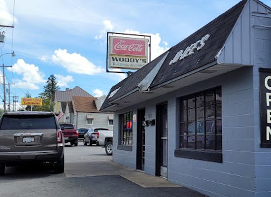 west-virginia/fairmont/landmark/woody-s-restaurant