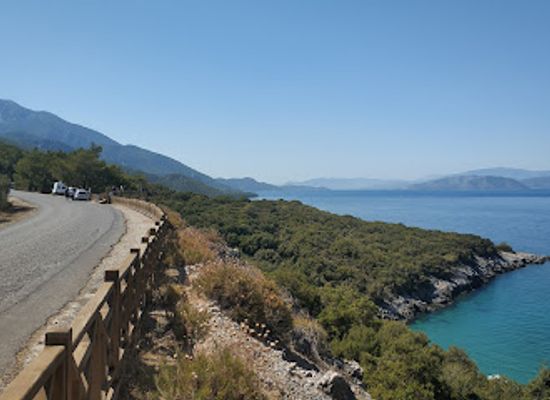 turkiye/kusadasi/guzelcamli/landmark/icmeler-koyu