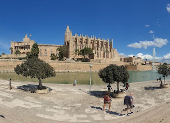 spain/palma-de-mallorca/paseo-maritimo/landmark/passeig-maritim