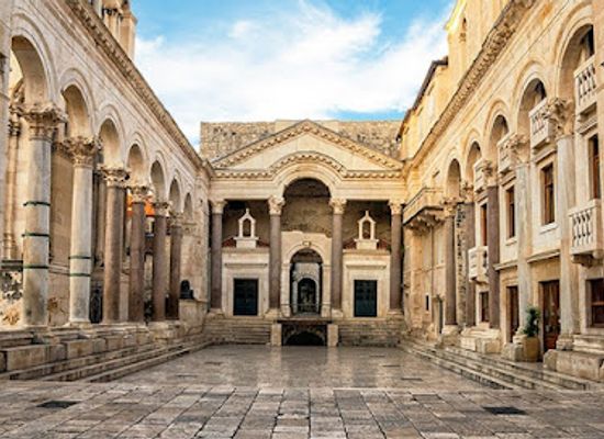 croatia/gorski-kotar/landmark/diocletian-s-palace