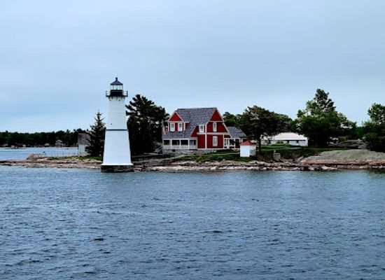 new-york/thousand-islands/landmark/rock-island-lighthouse-state-park