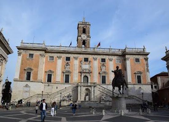 vatican-city/gregorian-etruscan-museum/landmark/piazza-del-campidoglio
