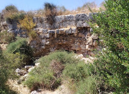 israel/northern-district/landmark/khirbet-manot