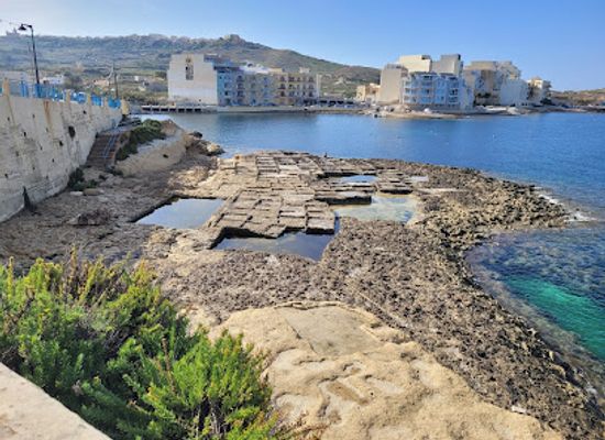 malta/marsalforn-bay/landmark/salins-de-marsalforn