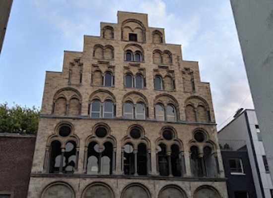 germany/cologne/altstadt-sud/landmark/overstolzenhaus
