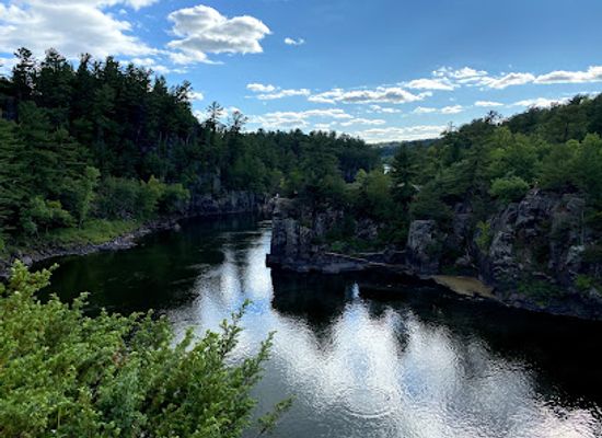 wisconsin/northwoods/landmark/western-terminus-of-the-ice-age-national-scenic-trail