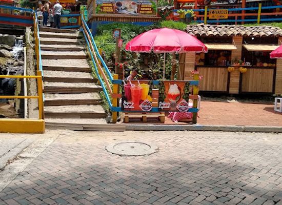 colombia/medellin/envigado/landmark/parque-ecologico-el-salado