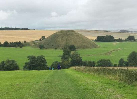 united-kingdom/wiltshire/attraction/silbury-hill-2
