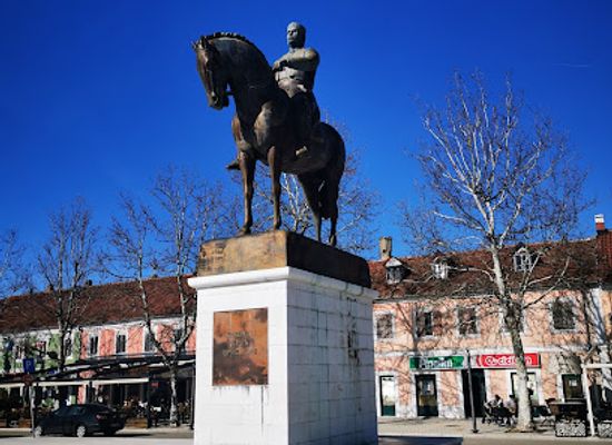 montenegro/niksic-field/landmark/king-nikola-monument