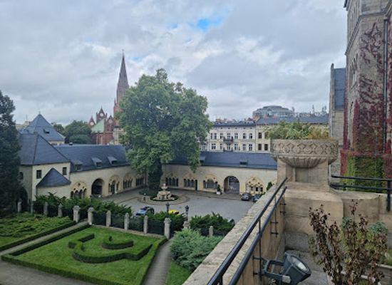 poland/poznan/lazarz/landmark/imperial-castle