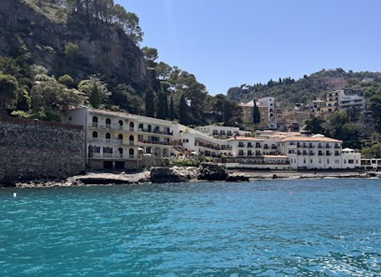 italy/taormina/landmark/boat-experience-taormina
