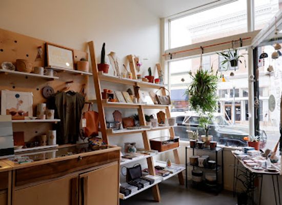 colorado/salida/landmark/howl-mercantile-coffee