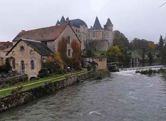france/poitou-charentes/landmark/societe-archeologique-et-historique-de-la-charente