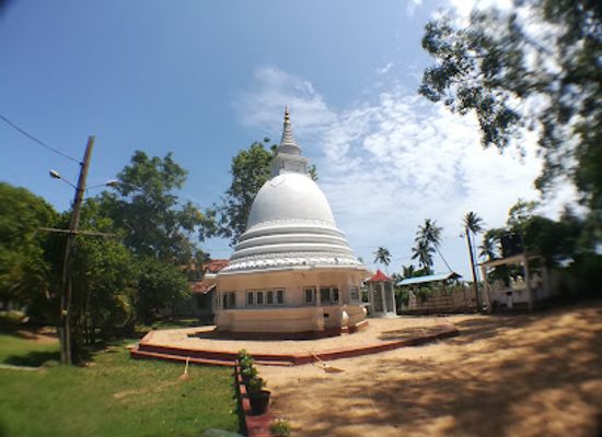 sri-lanka/bentota/landmark/bheemathiththa-rajamaha-viharaya