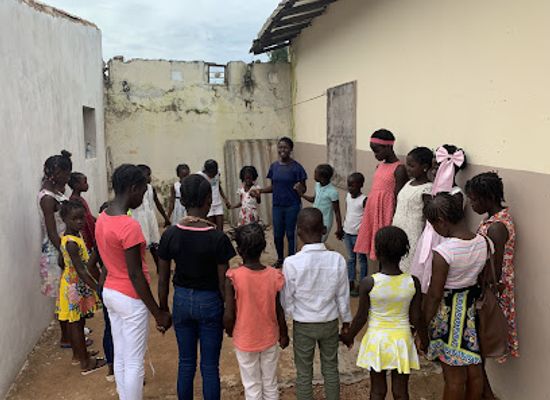 guinea-bissau/bissau/landmark/igreja-universal-do-reino-de-deus
