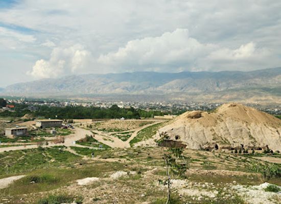 afghanistan/kabul/shar-e-naw/landmark/takht-e-rostam