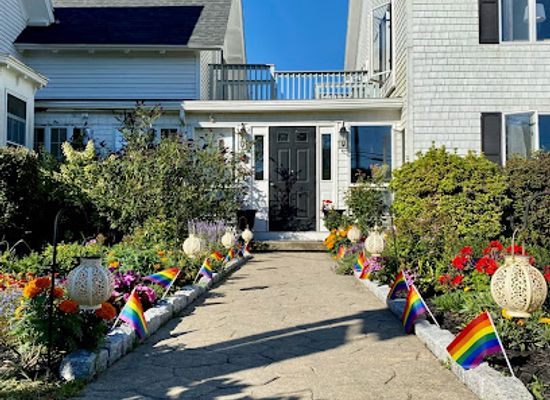 rhode-island/block-island/landmark/old-town-inn