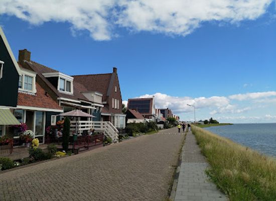 netherlands/volendam/landmark/cheese-factory-volendam