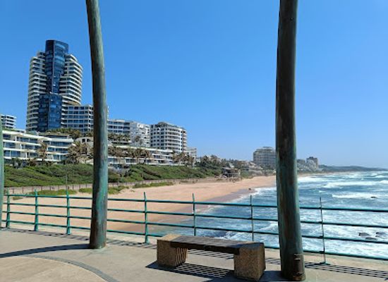 south-africa/route-62/landmark/umhlanga-main-beach