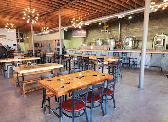 north-dakota/devils-lake/landmark/black-paws-brewing-company
