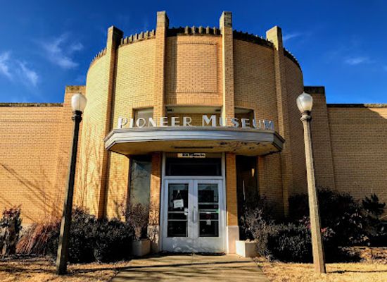 oklahoma/great-plains-country/landmark/plains-indians-pioneers-museum