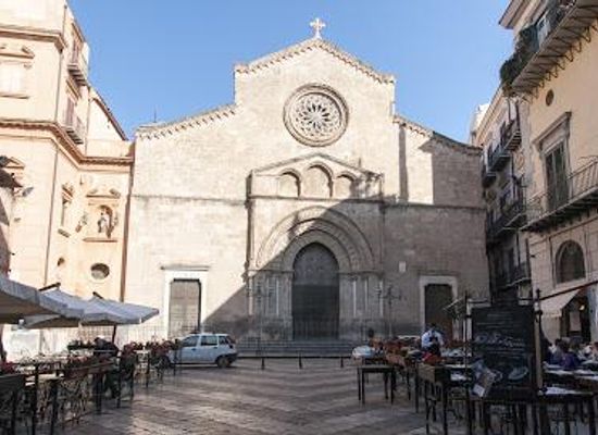 italy/palermo/landmark/piazza-s-francesco