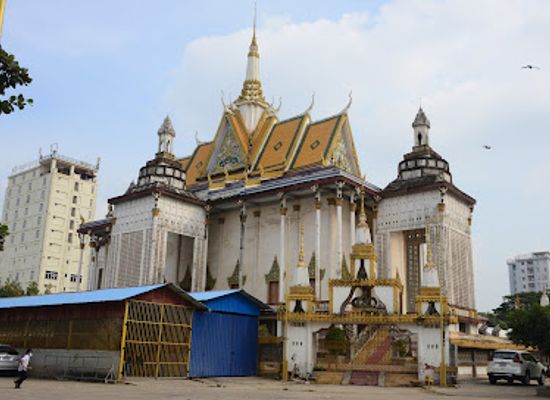 cambodia/phnom-penh/toul-tom-poung/landmark/wat-maniratanaram-tuol-tumpung