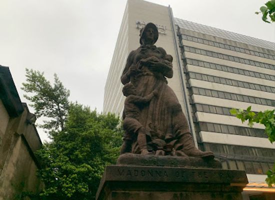 maryland/bethesda/landmark/madonna-of-the-trail-monument