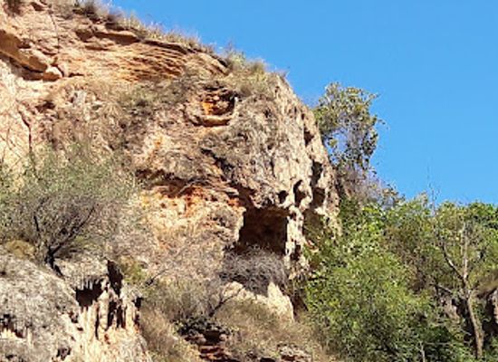 armenia/sisian-petroglyphs/landmark/devil-s-bridge
