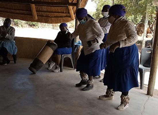 botswana/kweneng-district/landmark/bahurutshe-cultural-village