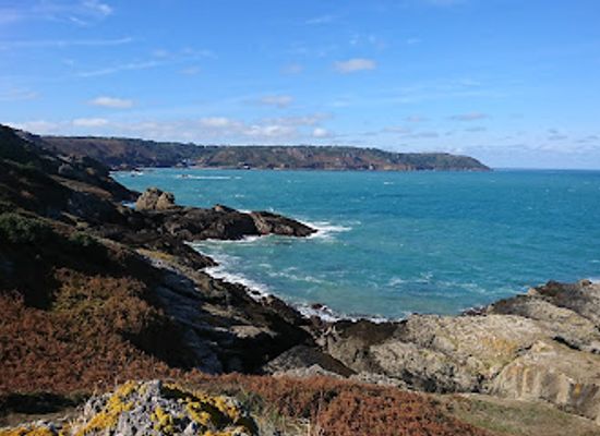 jersey/rozel-bay/landmark/le-catel-de-rozel