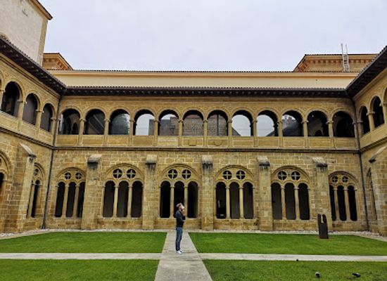 spain/san-sebastian/parte-vieja-old-town/landmark/san-telmo-museum