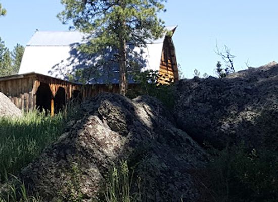 south-dakota/black-hills-national-forest/landmark/meeker-ranch