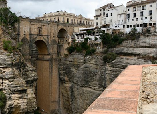spain/ronda-valley/landmark/puente-romano