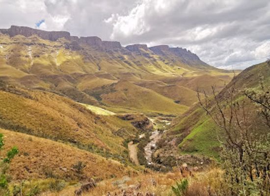 south-africa/drakensberg/landmark/sani-pass-tours-lesotho-day-trips-tours