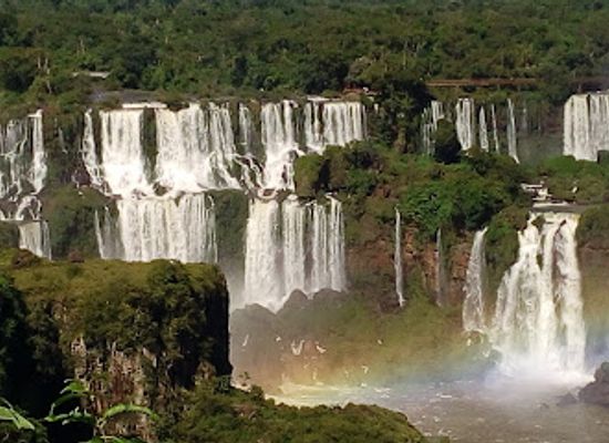 argentina/iguazu-falls-national-park/landmark/monumento-a-las-cataratas-del-iguazu