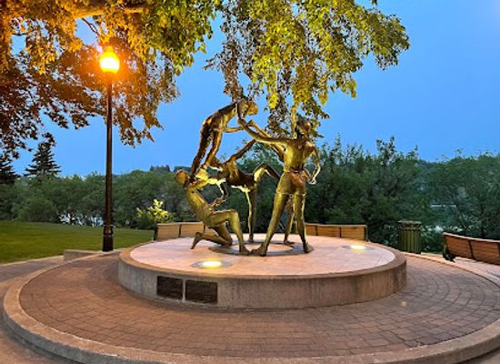 canada/saskatoon/landmark/the-spirit-of-youth-statue